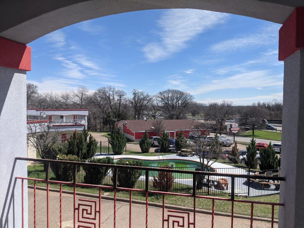River Forest Inn Belton Exterior photo